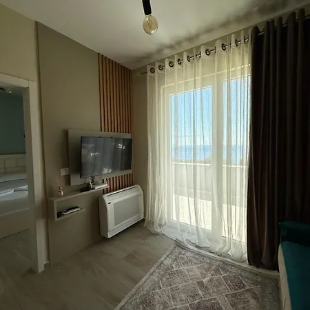 3 Diamonds Apartment, Drymades, Dhermi Appartement *